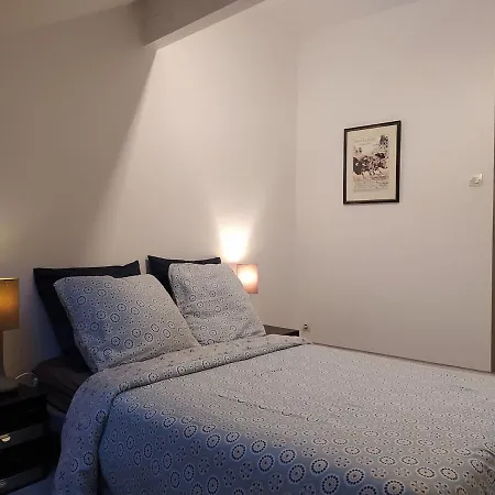 De - 3 Bedroom *